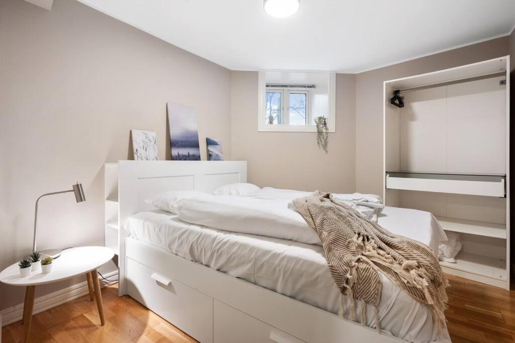 New! Modern City Apt: Central W/ Private Entrence 베르겐 외부 사진