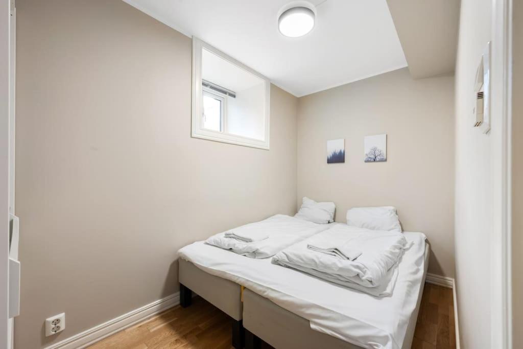 New! Modern City Apt: Central W/ Private Entrence 베르겐 외부 사진